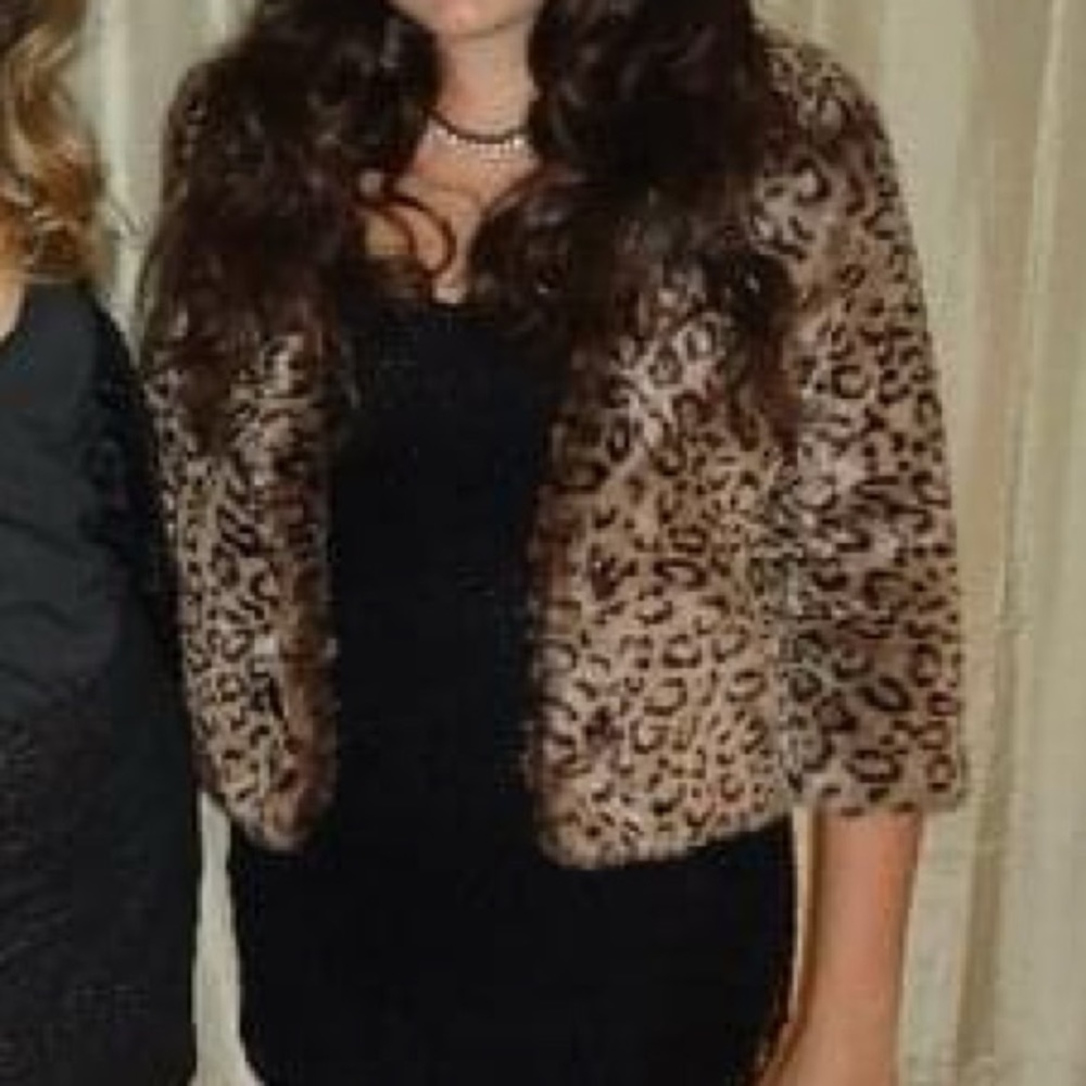 Leopard faux fur coat ♥️ - Picture 2 of 4